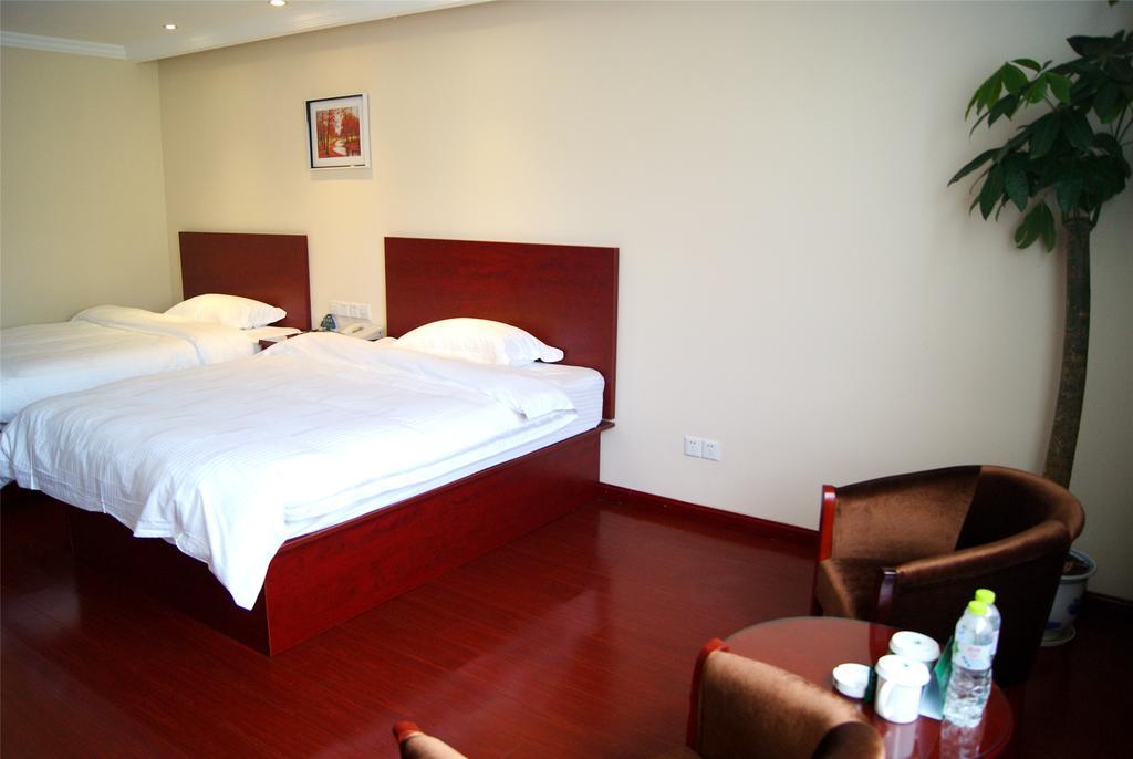 Greentree Inn Hainan Haikou East Train Station East Fengxiang Road Business Hotel Luaran gambar